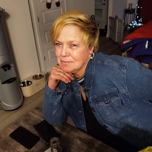 Meet your Posher, Brenda